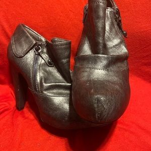 Pewter Guess Boots
